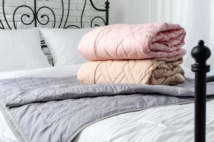 Blankets & Comforters