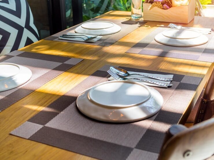 Dining & Table Mats